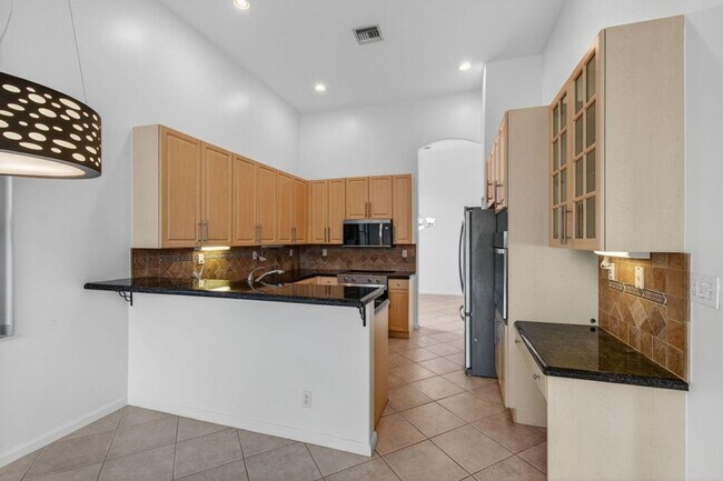 Foto del edificio - 7976 Monarch Ct