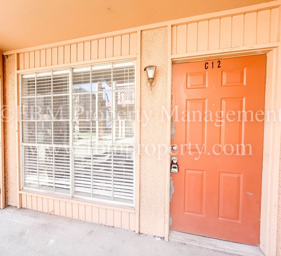 Foto principal - 800 N Clay St