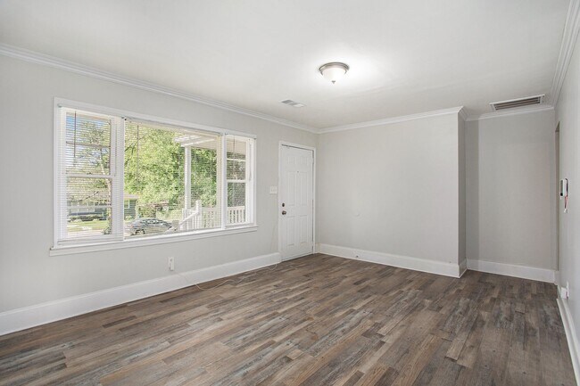 Foto del edificio - Renovated 3BR/2BA Home in Decatur!