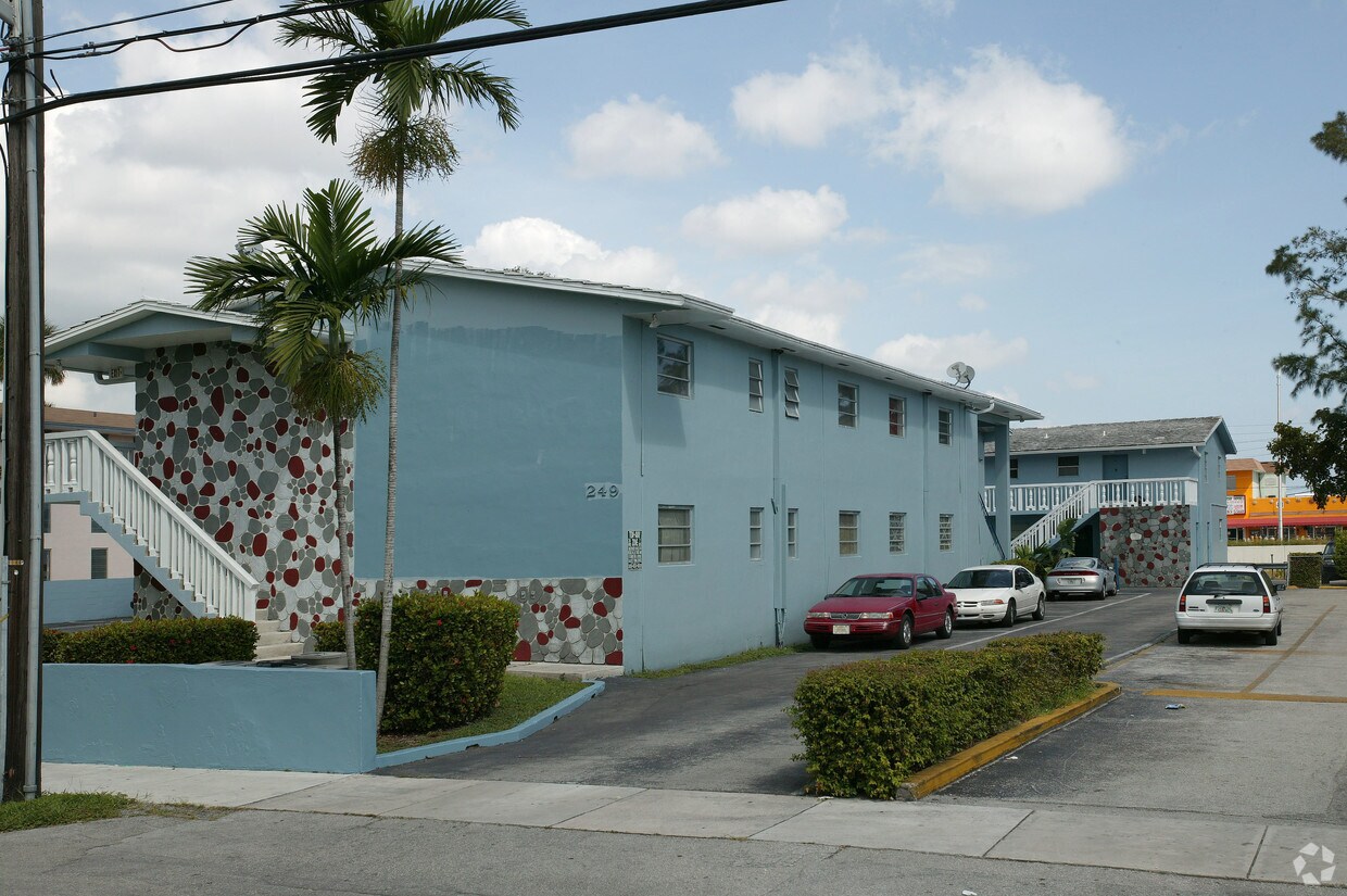 249 S Royal Poinciana Blvd. - 249 S Royal Poinciana Blvd