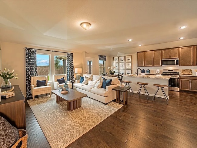 Foto del edificio - 5505 Candlewood Dr