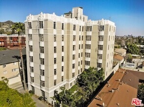 Building Photo - 1314 Hayworth Ave
