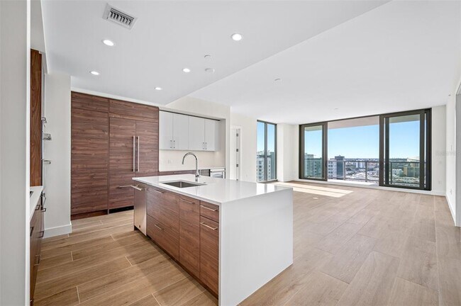 Foto del edificio - 301 1st St S