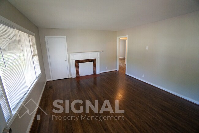 Building Photo - 948 Parkway Dr