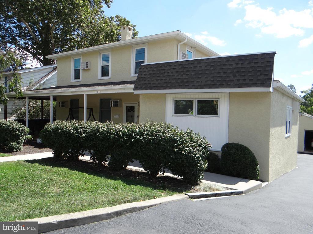 Foto principal - 841 Old Lancaster Rd
