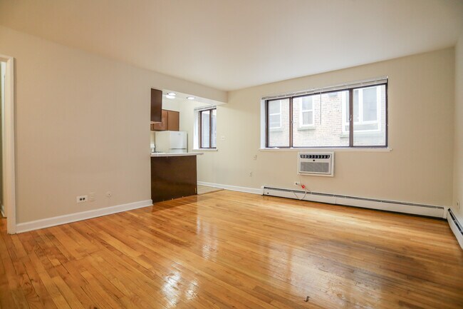 Foto del edificio - 5847 N Kenmore Ave