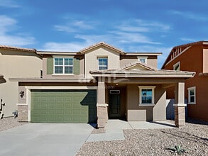 Building Photo - 638 W Harbor Dr