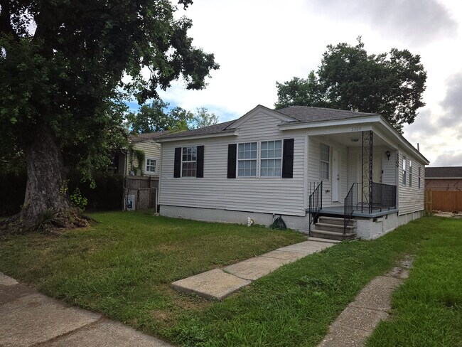 Building Photo - 5309 Wickfield Dr
