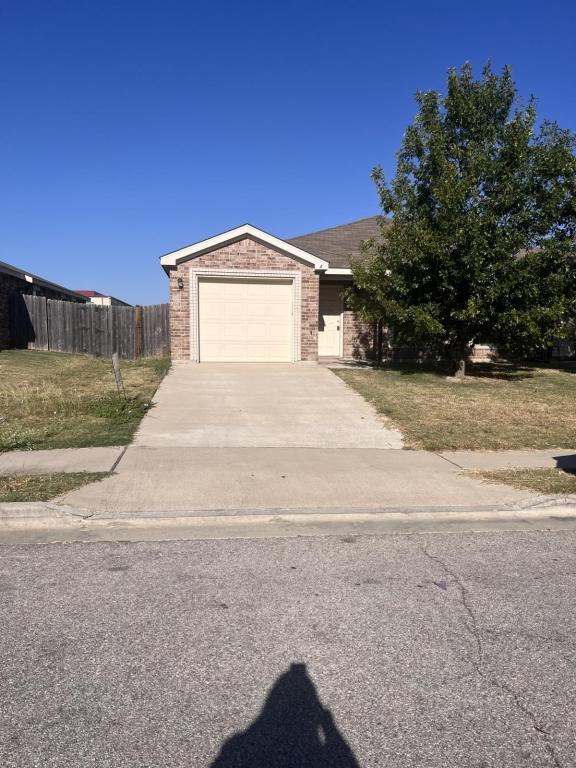 Primary Photo - 4607 Waterproof Dr