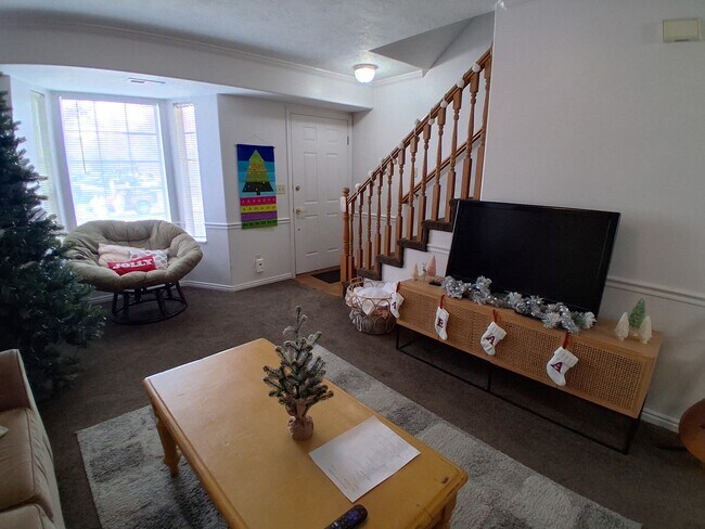 Foto del edificio - 588 N 500 E