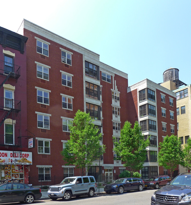 Building Photo - 138 East 112th Street