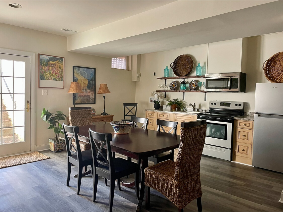 1087 Mill Field Ct, Great Falls, VA 22066 House Rental in Great Falls