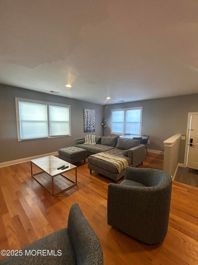 Building Photo - 1050 Ocean Ave