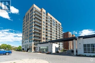 Building Photo - 330-330 Titan Private