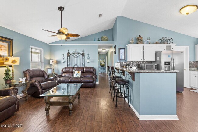 Building Photo - 104 White Cap Wy