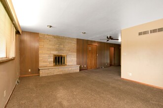 Building Photo - 1111 Wharton Manor Rd