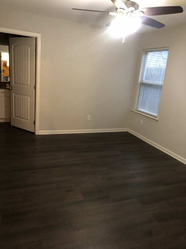 Building Photo - 3372 Garden Club Dr