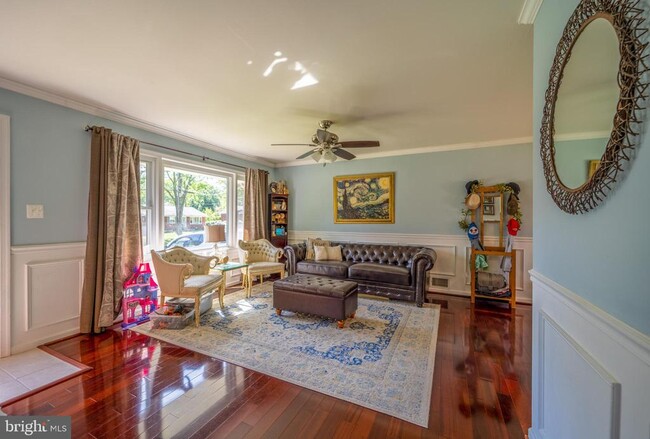 Foto del edificio - 8824 Jandell Rd