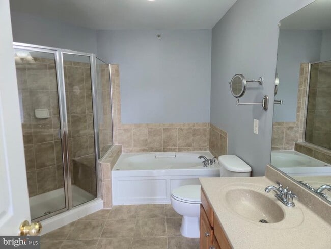 Building Photo - 1016 Wood Branch Ct