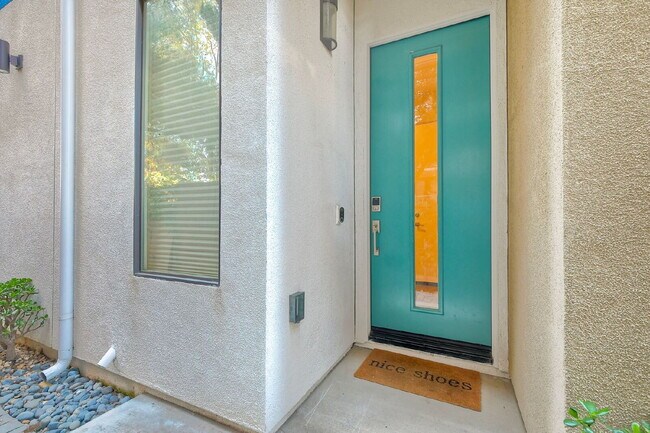 Foto del edificio - Luxury Hillcrest Home for Rent in San Diego