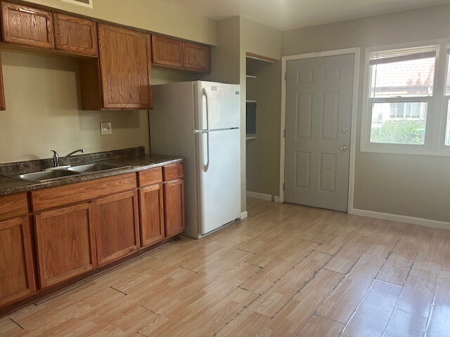 Foto del edificio - 3 bedroom 1.5 bath now available in the Wo...