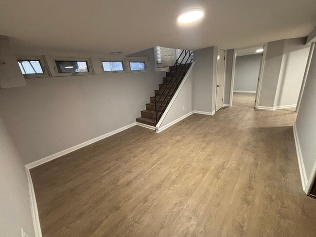 Foto del edificio - 5 Bedroom Home