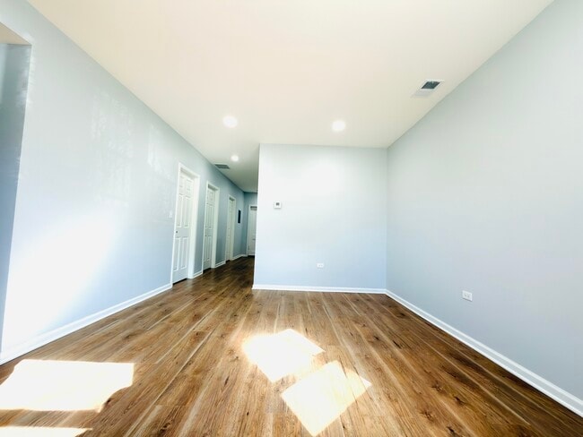 Foto del edificio - 2344 W Cortez St