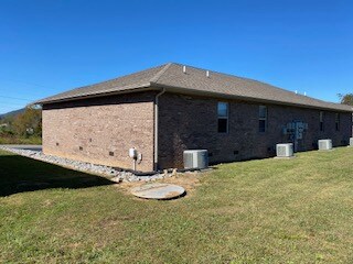 Building Photo - 203 Old Jacksboro Pike