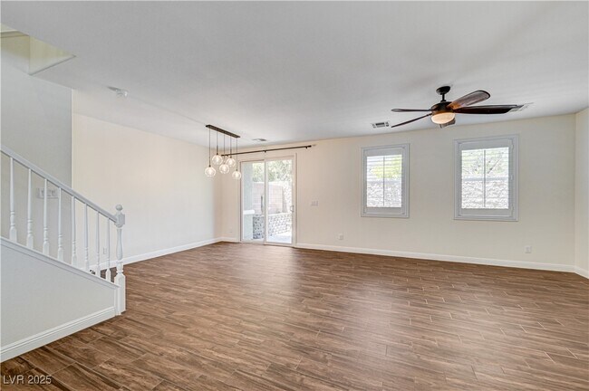 Foto del edificio - 25 Lone Cove Ct