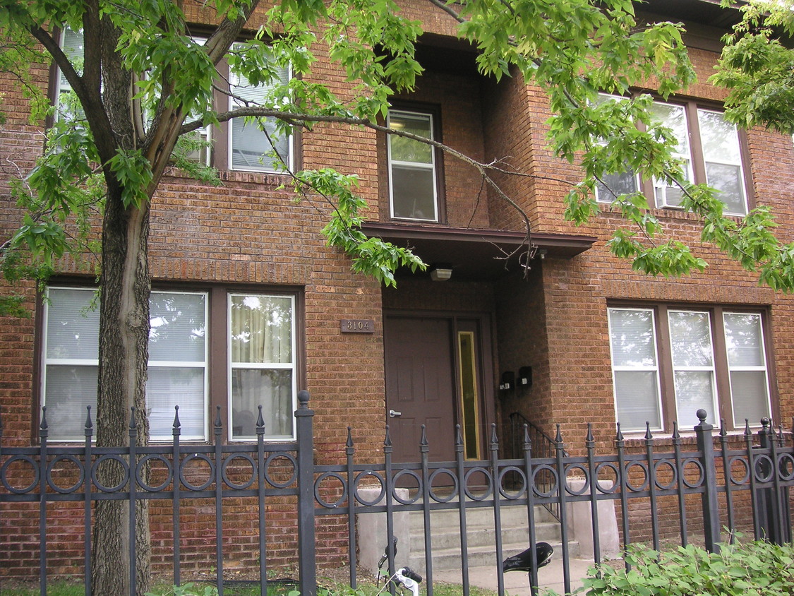 Building Photo - Fourth Avenue Apartments