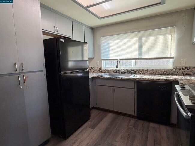 Foto del edificio - 2406 White Birch Dr