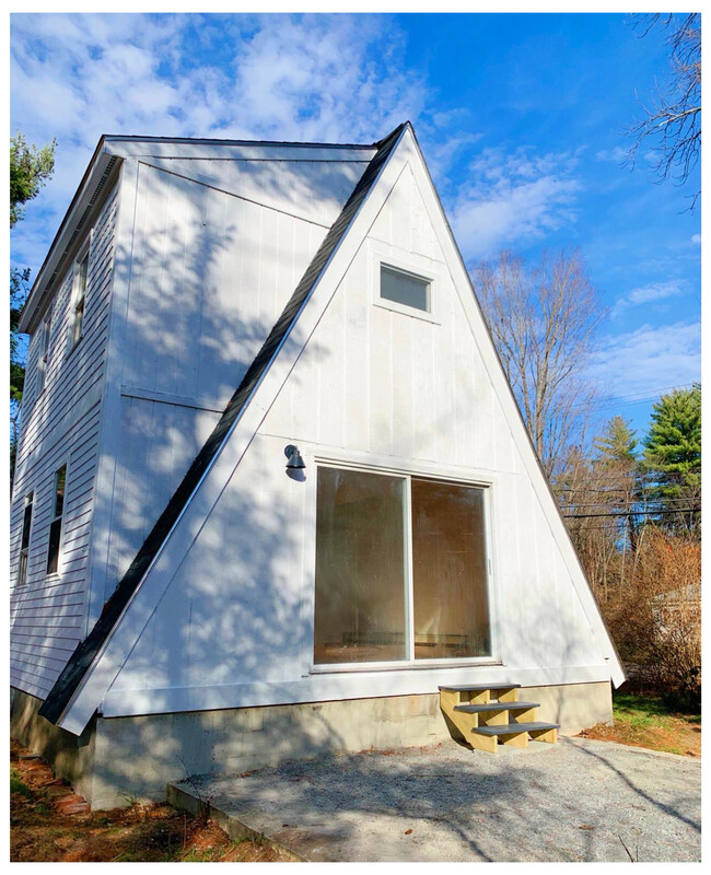 Building Photo - 38 Old Henniker Rd
