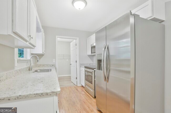 Building Photo - 23 Pleasant Way