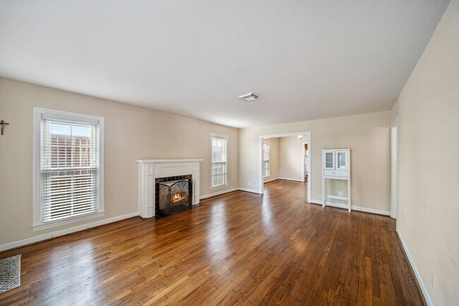 Foto del edificio - 4002 Amherst St