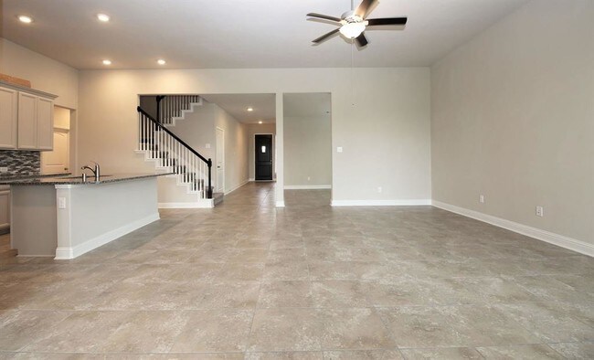 Building Photo - 8218 Oxbow Manor