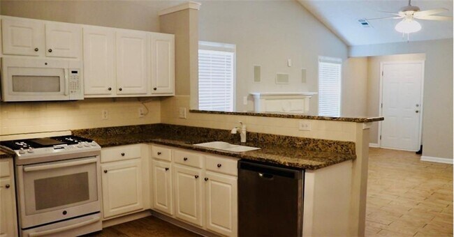 Foto del edificio - 1091 Pine Acre Dr NE
