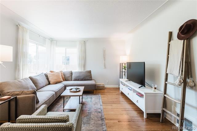 Building Photo - 565 Winona Ct