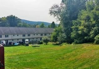 Foto del edificio - 1441 Lakeside Dr