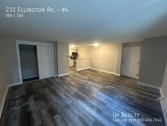 Foto del edificio - 231 Ellington Rd