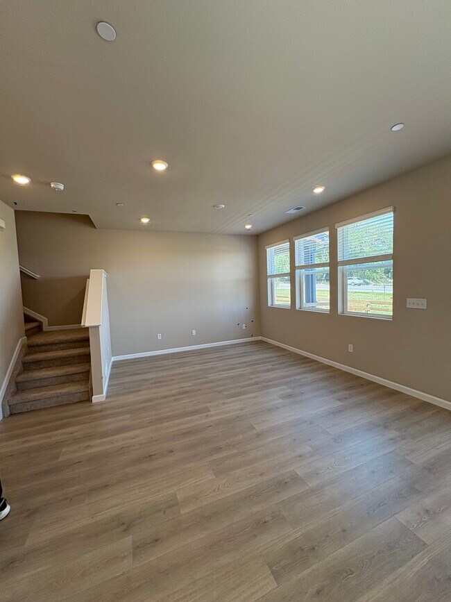 Foto del edificio - 978 Nettle Ln