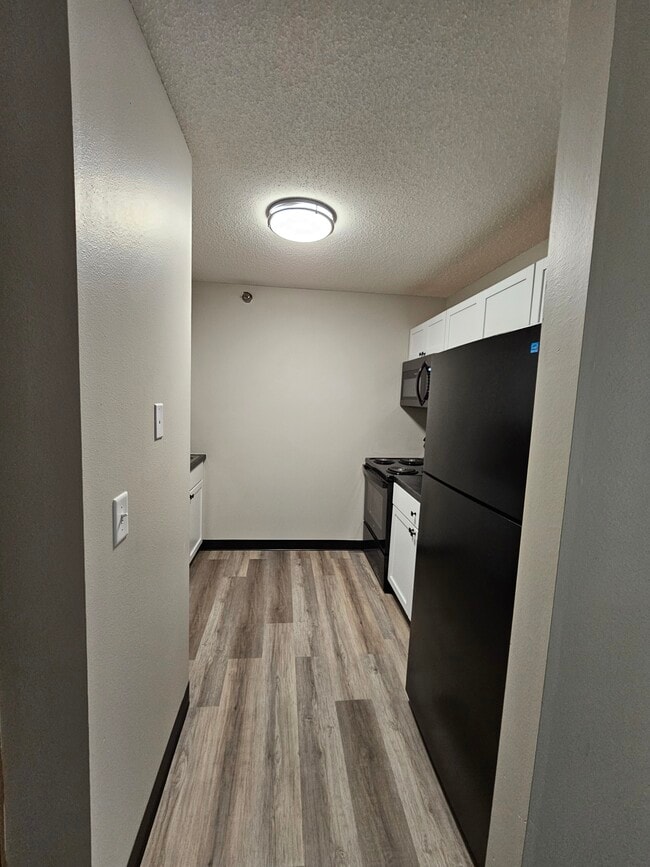 Building Photo - Wilkeshire Apartments