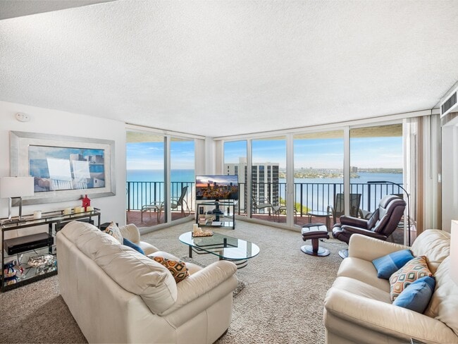 Foto del edificio - 5420 N Ocean Dr