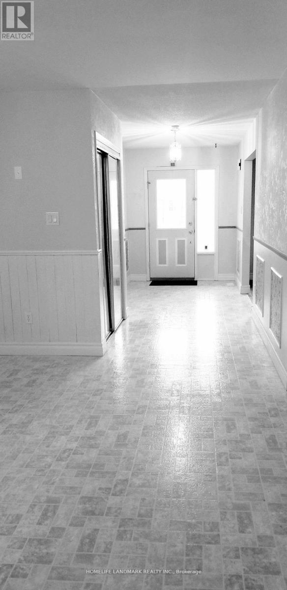 Photo du bâtiment - 33 Elora Dr
