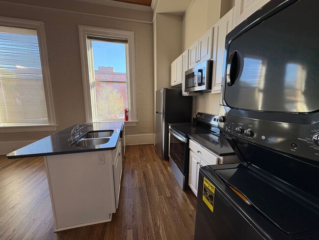 Interior Photo - Lofts at Poplar Pointe