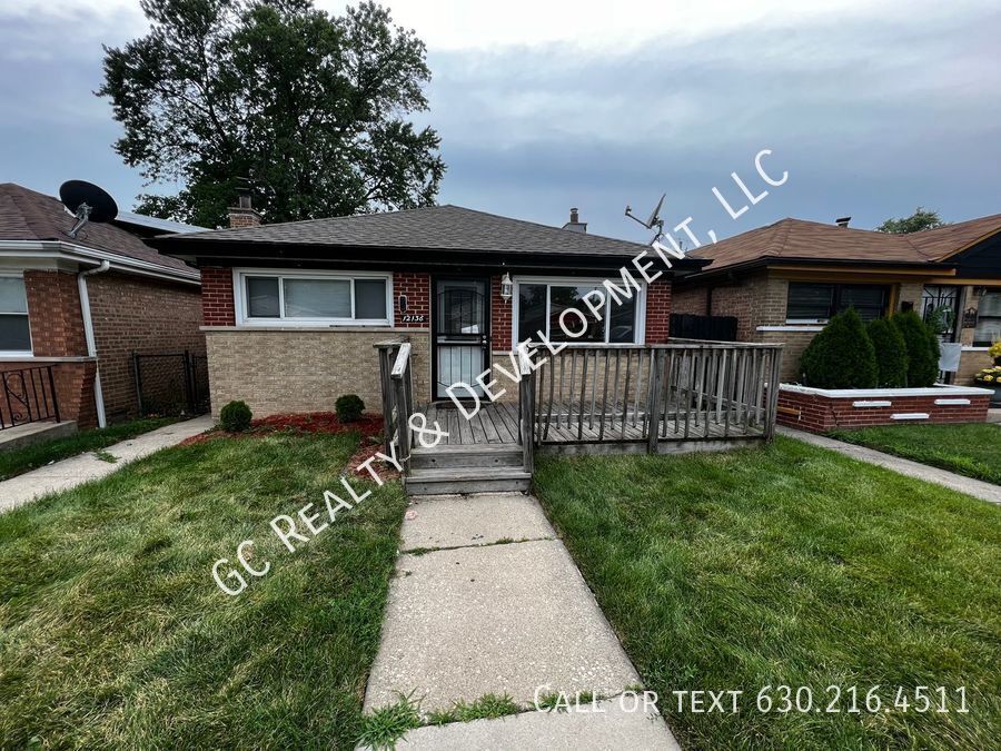 Foto principal - 12136 S Bishop St