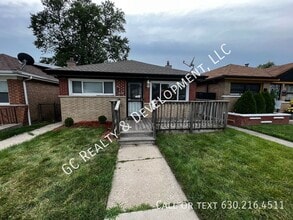 Building Photo - 12136 S Bishop St