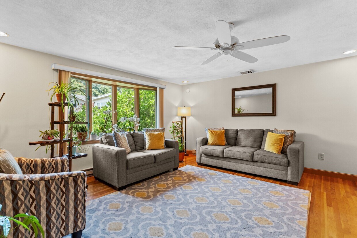 Foto principal - 27 Ridge Hill Ave