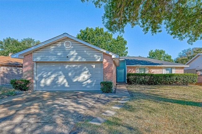 Building Photo - 24130 Silversmith Ln