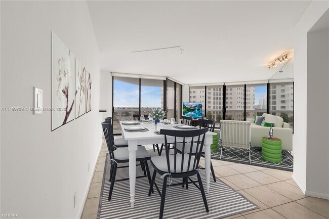 Foto del edificio - 3 br, 2 bath House - 20185 E Country Club ...