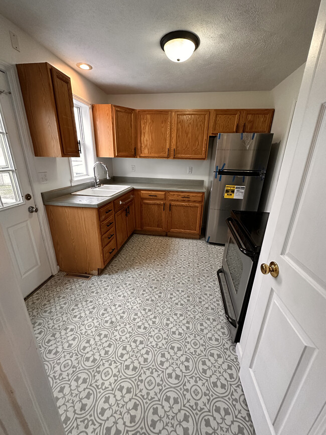 Building Photo - 1516 W Locust St